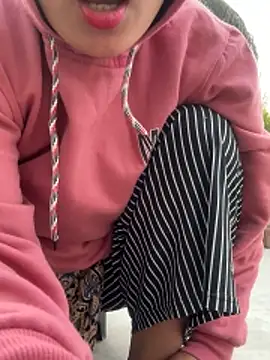 Snapshot of Ishikarana chatting on December 2025 12:51:01 AM Ishikarana online show from December 2025 12:51:01 AM