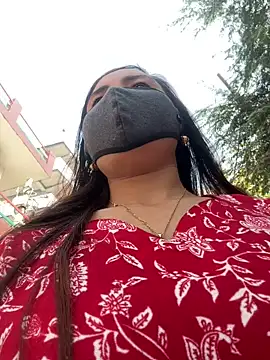 Snapshot of Ishikarana chatting on February 2026 05:28:02 AM Ishikarana online show from February 2026 05:28:02 AM