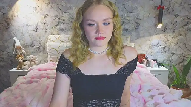 Snapshot of Aurora_Golden1 chatting on January 2026 04:33:02 PM Aurora Golden1 online show from January 2026 04:33:02 PM