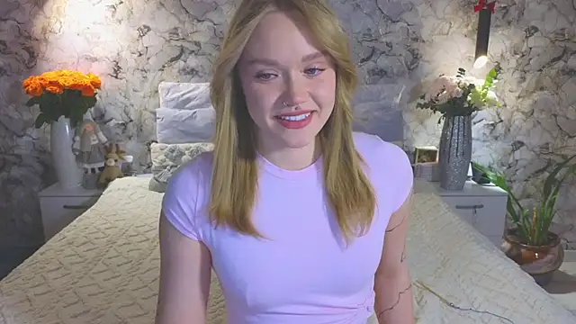 Snapshot of Aurora_Golden1 chatting on February 2026 03:08:02 PM Aurora Golden1 online show from February 2026 03:08:02 PM