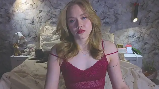 Snapshot of Aurora_Golden1 chatting on February 2026 04:30:01 PM Aurora Golden1 online show from February 2026 04:30:01 PM