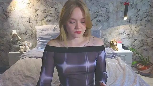 Snapshot of Aurora_Golden1 chatting on March 2026 02:39:01 AM Aurora Golden1 online show from March 2026 02:39:01 AM