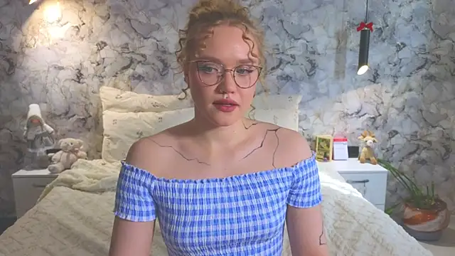 Snapshot of Aurora_Golden1 chatting on April 2026 03:15:01 AM Aurora Golden1 online show from April 2026 03:15:01 AM