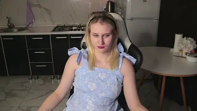 MertyXX online show from April 2026 09:23:01 PM