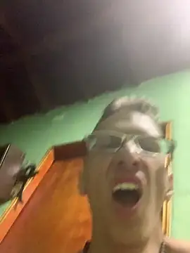 Snapshot of SOYMRX chatting on December 2024 11:05:02 PM SOYMRX online show from December 2024 11:05:02 PM