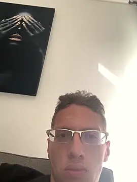 Snapshot of SOYMRX chatting on January 2025 08:21:01 PM SOYMRX online show from January 2025 08:21:01 PM