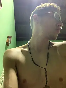 Snapshot of SOYMRX chatting on January 2025 12:35:02 AM SOYMRX online show from January 2025 12:35:02 AM