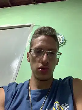 Snapshot of SOYMRX chatting on January 2025 03:23:02 AM SOYMRX online show from January 2025 03:23:02 AM