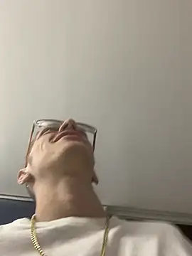 Snapshot of SOYMRX chatting on January 2025 12:26:02 AM SOYMRX online show from January 2025 12:26:02 AM