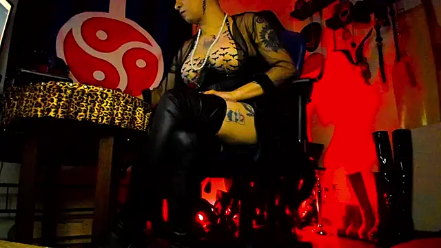 DominatrixBlue online show from February 2025 05:41:02 PM
