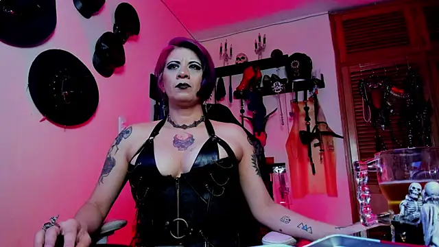 DominatrixBlue online show from January 2026 08:21:01 PM
