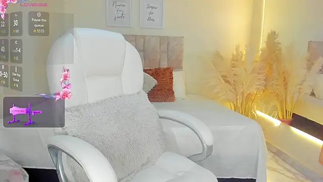 Snapshot of Ananya_Kay01 chatting on April 2026 11:33:01 AM Ananya Kay01 online show from April 2026 11:33:01 AM