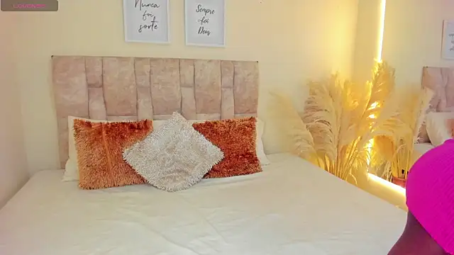 Snapshot of Ananya_Kay01 chatting on April 2026 12:03:02 PM Ananya Kay01 online show from April 2026 12:03:02 PM