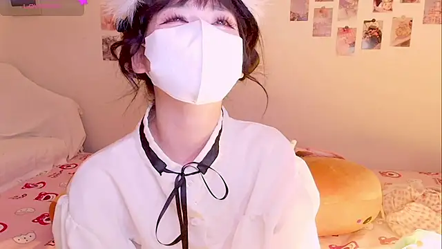 Snapshot of Embez-Damdang chatting on December 2024 07:00:02 PM Embez-Damdang online show from December 2024 07:00:02 PM