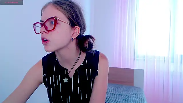 Sarah HS online show from February 2025 08:31:02 AM