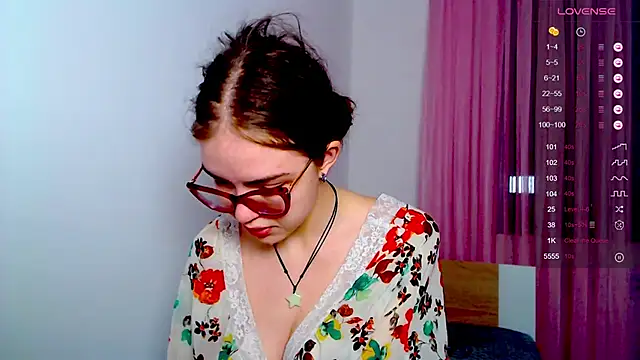 Sarah HS online show from March 2025 02:10:02 PM