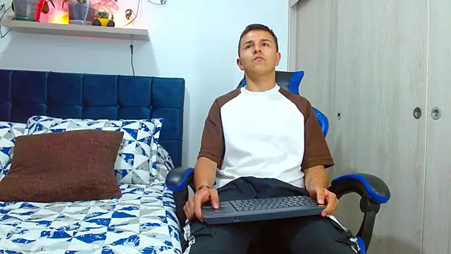 flint ryan online show from March 2026 09:54:01 PM