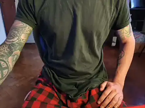 Snapshot of rumplstink chatting on October 2025 08:44:02 PM rumplstink online show from October 2025 08:44:02 PM