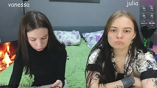 doll lol  online show from December 2024 08:22:01 PM