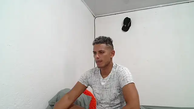 Chris Dick23 online show from December 2024 04:36:02 PM