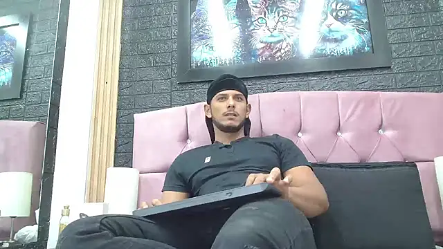 Chris Dick23 online show from January 2026 04:27:02 AM