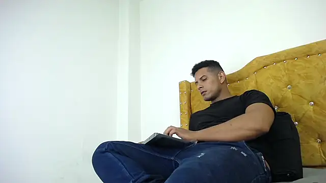 Chris Dick23 online show from May 2026 06:51:02 AM