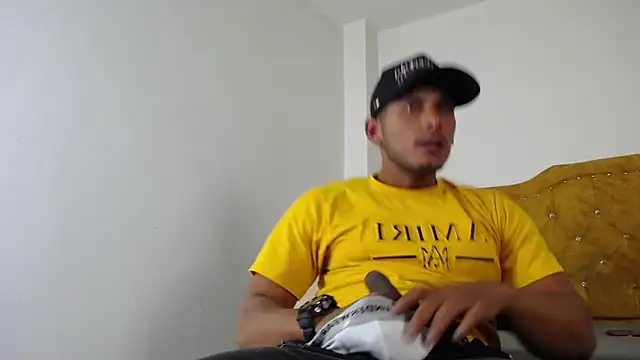 Chris Dick23 online show from June 2026 04:43:02 AM