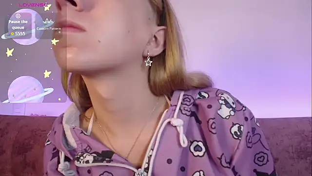 Miiaa doll online show from October 2025 11:27:02 AM