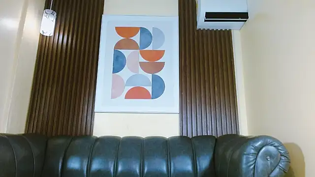 Nicole Ramires online show from January 2026 02:43:02 PM