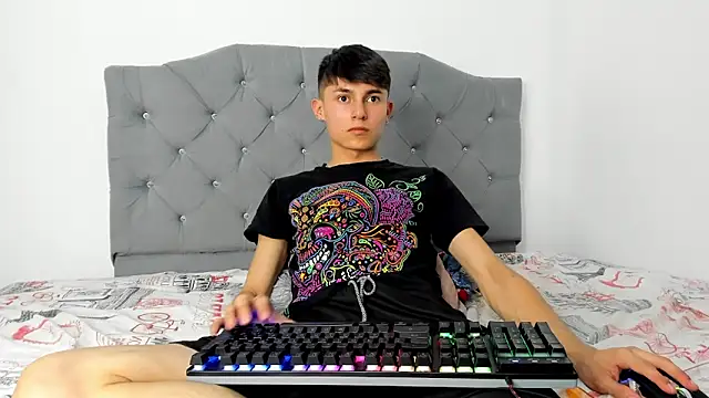 Snapshot of benavides_anthony chatting on December 2024 03:37:02 AM benavides anthony online show from December 2024 03:37:02 AM