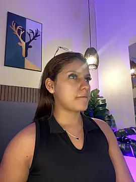 NicolleeEvanss online show from June 2026 10:30:01 AM