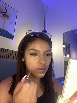 NicolleeEvanss online show from July 2026 10:50:01 AM