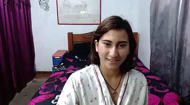 LadyMilk003 online show from December 2024 03:50:02 PM