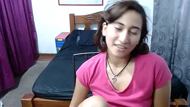 LadyMilk003 online show from December 2024 06:49:01 PM