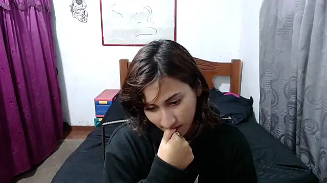 LadyMilk003 online show from December 2024 03:30:02 PM