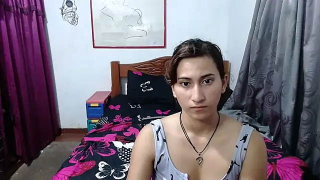 LadyMilk003 online show from December 2024 05:02:01 PM