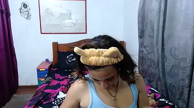 LadyMilk003 online show from January 2025 03:49:02 PM