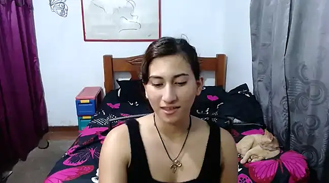 LadyMilk003 online show from January 2025 06:49:01 PM