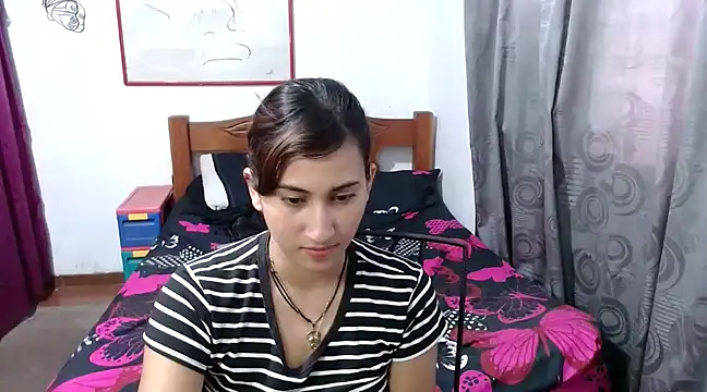 LadyMilk003 online show from January 2025 03:29:01 PM