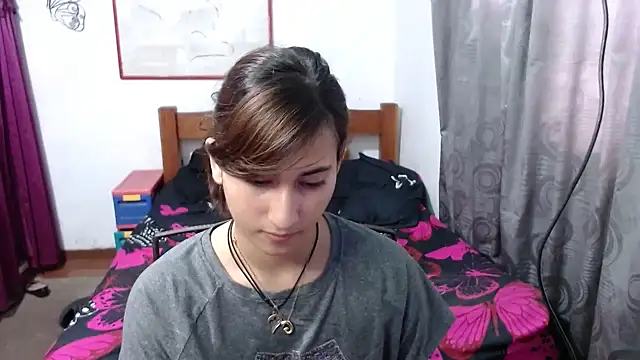 LadyMilk003 online show from January 2025 04:24:01 PM