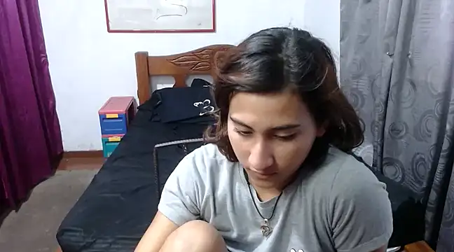 LadyMilk003 online show from February 2025 06:37:02 PM