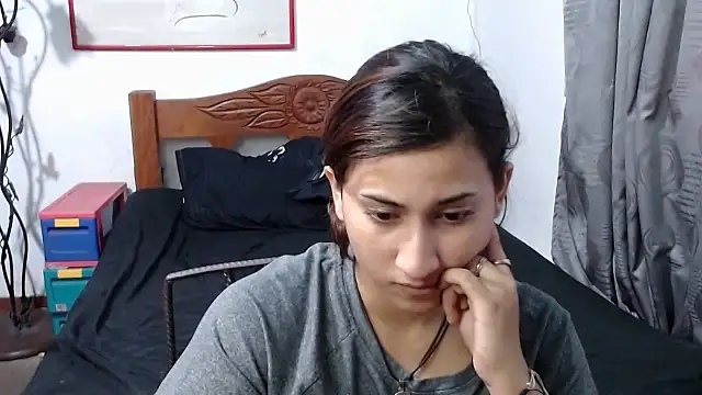 LadyMilk003 online show from February 2025 04:47:01 PM