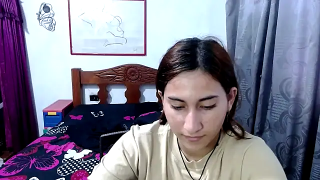 LadyMilk003 online show from October 2025 03:57:02 PM