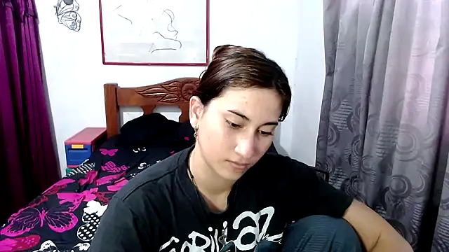 LadyMilk003 online show from October 2025 04:51:01 PM