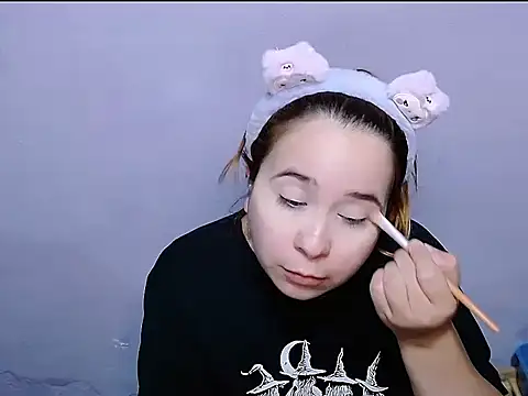 SubLayla01 online show from November 2025 05:34:02 PM