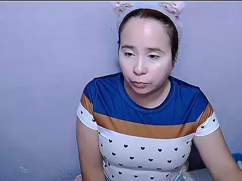 SubLayla01 online show from May 2026 08:47:02 PM