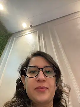 amooraaamoon online show from May 2026 01:08:01 PM