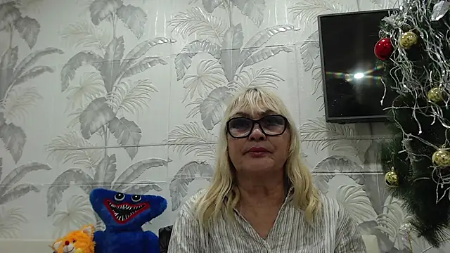 CamDiva113 online show from February 2025 06:21:01 PM