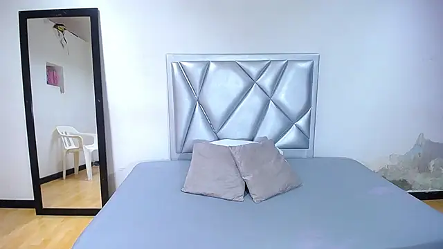 exotic karmella online show from February 2025 08:36:01 PM