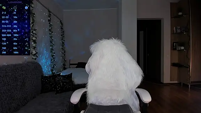 -danae- online show from December 2024 06:42:02 PM